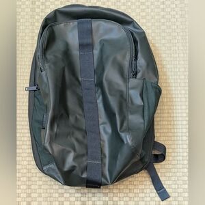 Away F.A.R. Active Backpack 26L Green